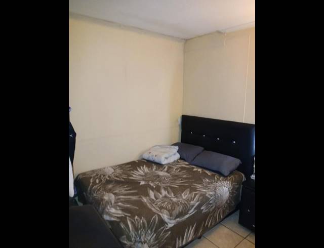 8 BEDROOM APARTMENT FOR SALE IN ALBERTON NORTH